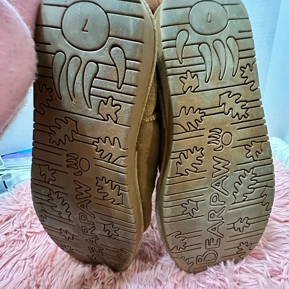 EUC BearPaw Women's Tan Tall Suede Winter‎ Boots Toggle Accents Size 7